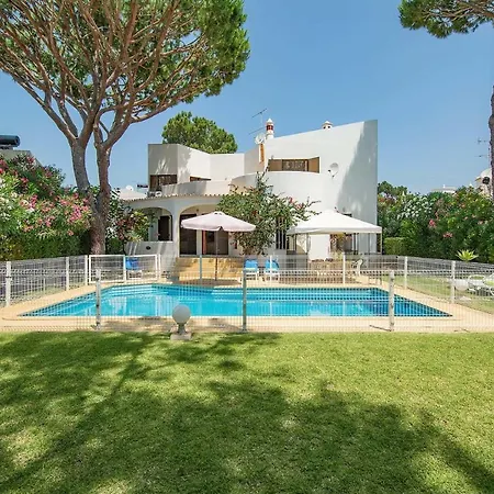 Villa Barrocas